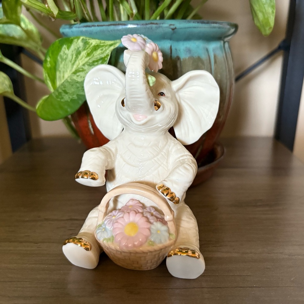 Lenox Sweet Spring Elephant